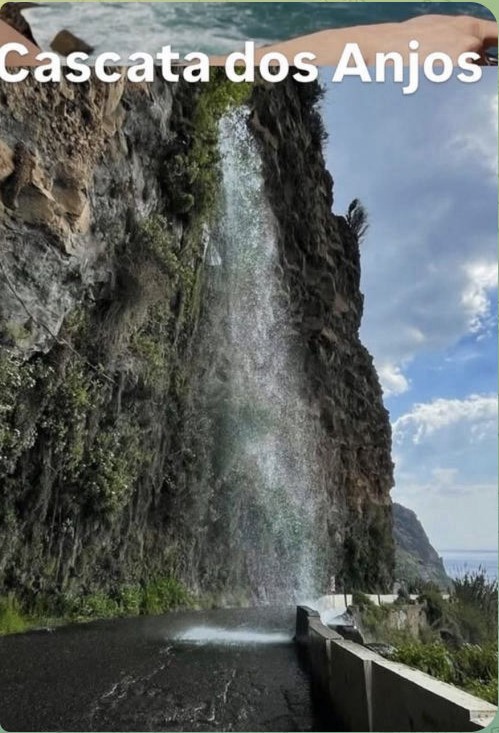 Водоспад Cascata dos Anjos біля океану
